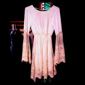 Ladies Manito lace dress small